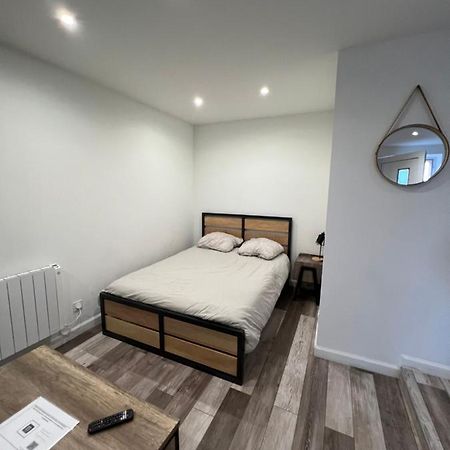 Superbe Appartement Avec Parking Gratuit Sur Place Blanzy Esterno foto